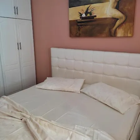 Classic Hera * Sarandë